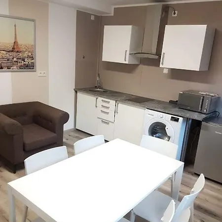 Nuernberg Castle Apartment *